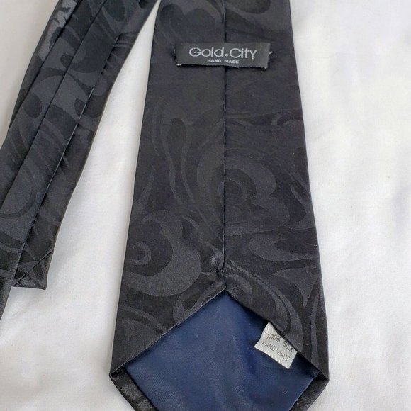 Disney Mickey Mouse Neck Tie Gold City Handmade 10 - Picture 4 of 4